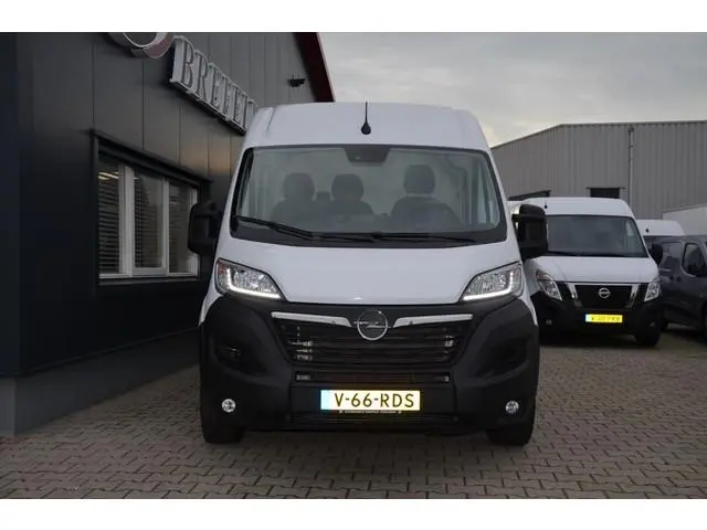 Opel Movano