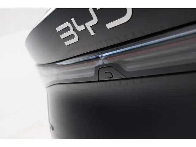 BYD SEAL