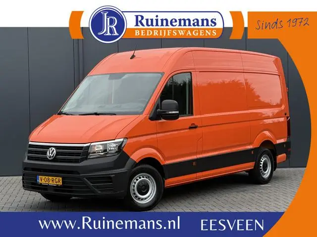Volkswagen Crafter 35 2.0 TDI 177 PK / L3H3 / CAMERA / CRUISE / 3.5 TON TREKKEN / 3-ZITS / AIRCO / C...