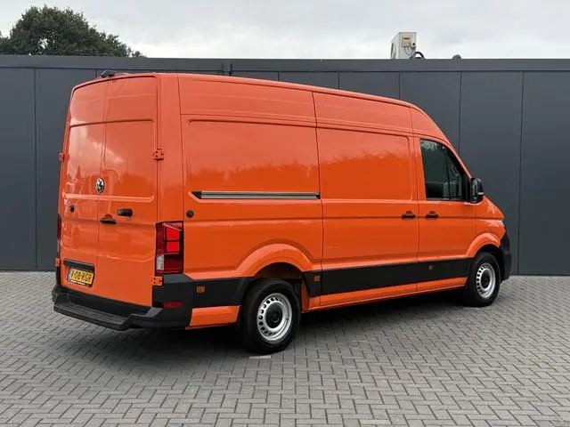 Volkswagen Crafter 35 2.0 TDI 177 PK / L3H3 / CAMERA / CRUISE / 3.5 TON TREKKEN / 3-ZITS / AIRCO / C...