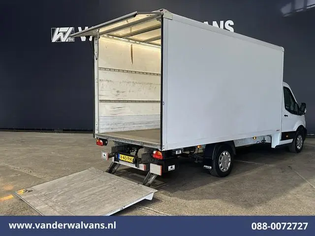 Ford Transit 2.0 TDCI 130pk Bakwagen L4.35m Laadklep Euro6 Airco | Camera | Cruisecontrol | Verwarmd...
