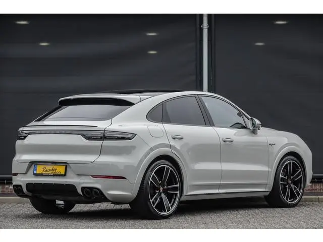 Porsche Cayenne Coupé 3.0 E-Hybrid 462Pk Aut. | Platinum Edition | Sport-Design Pakket | Luchtvering...