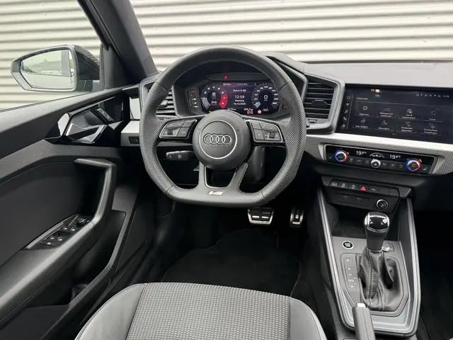 Audi A1 Sportback 35 TFSI S edition