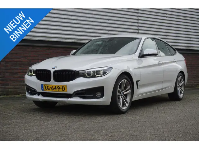 BMW 3-serie Gran Turismo 320i Sport Line GT/BINNENKORT VERWACHT/