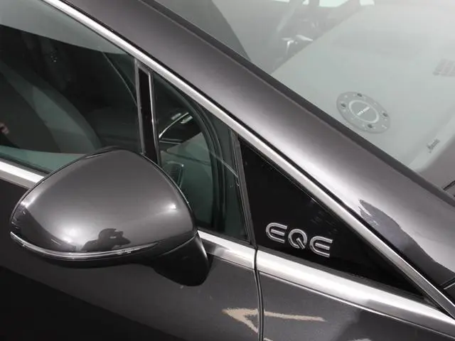 Mercedes-Benz EQE