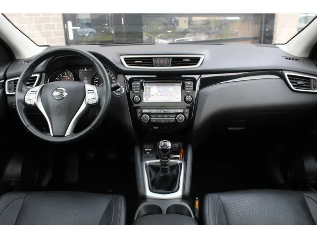 Nissan Qashqai 1.6 Tekna / 360 Camera / Panoramadak / N.A.P.