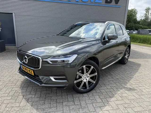 Volvo XC60 2.0 T8 Twin Engine AWD Inscription ACC Harman-Kardon Trekhaak 20 Inch Carplay Stuurwielve...
