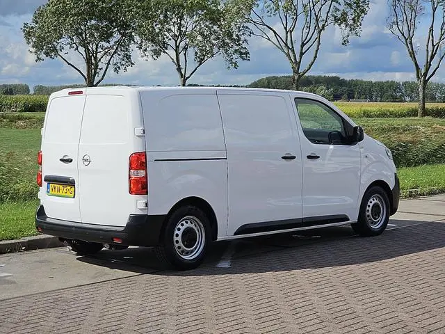 OPEL VIVARO 2.0 l2 automaat navi nap
