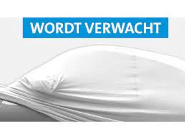 Toyota Yaris 1.5 Hybrid 115 First Edition | BSM | PDC V+A | Rijklaar!!