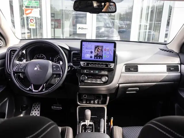 Mitsubishi Outlander 2.0 Connect Pro | Trekhaak | Camera | 4WD |