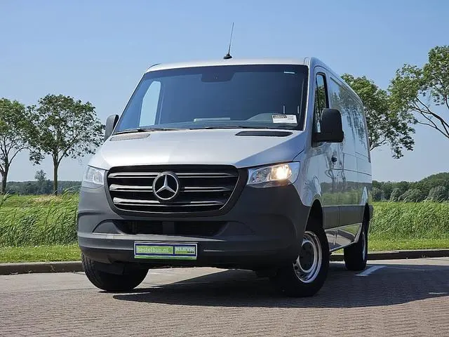 MERCEDES-BENZ SPRINTER 315 l2h1 rwd mbux ac!