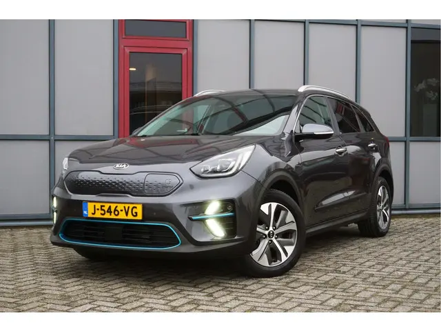 Kia e-Niro ExecutiveLine 64kWh 3-Fase SOH 96% Warmtepomp