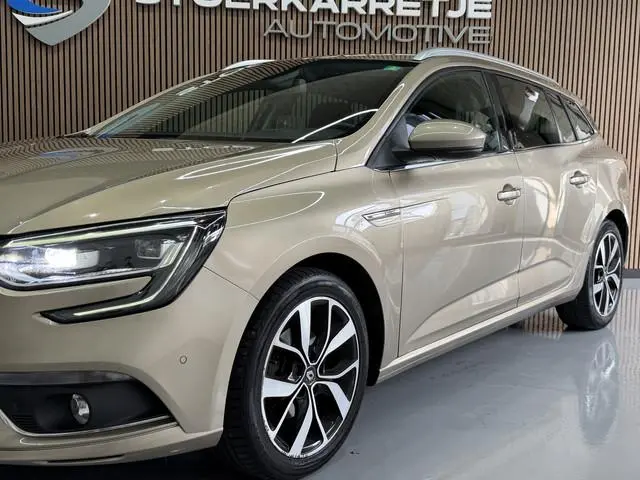 Renault Mégane Estate 1.3 TCe 130pk Bose | Groot Navi | Camera | Led | Cruise control | Carplay | Tr...