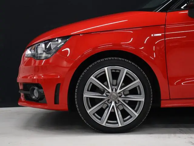 Audi A1 Sportback 1.2 TFSI Admired S Line [NAVIGATIE, AIRCO, BLUETOOTH, CRUISE CONTROL, AUTOMATISCH...