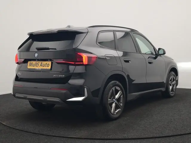BMW X1 xDrive25e PHEV 245pk Dealer O.H. | Camera | Widescreen Navi | Apple Carplay | Park Assist | L...