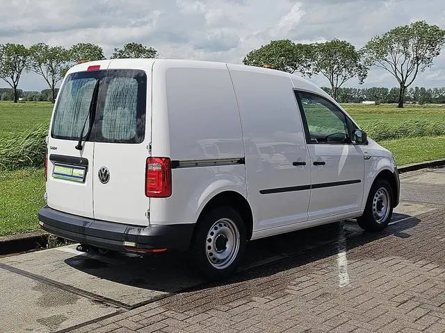 VOLKSWAGEN CADDY 2.0 tdi 102 bmotion