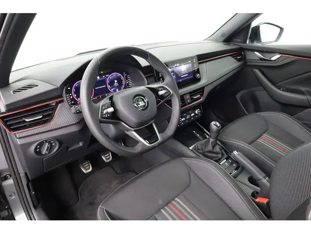 Skoda Kamiq Monte Carlo 1.0 TSI 85 kW / 115 pk | Panoramadak | Camera | Stoelverwarming | 18 inch |...