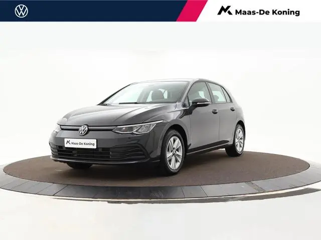 Volkswagen Golf 1.0 eTSI 110pk DSG Life · Camera · Dodehoeksensor · Adaptive Cruise Control · Apple/...