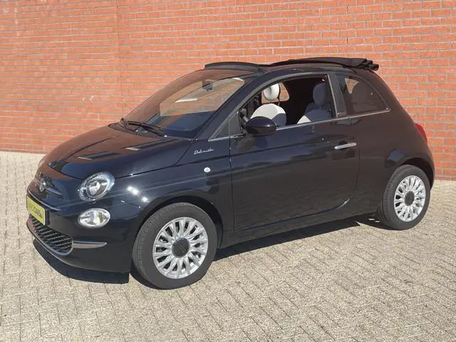Fiat 500C 1.0 Hybrid 69pk Dolcevita Navigatie Apple Carplay/Android Auto Parkeersensor achter Cruise...