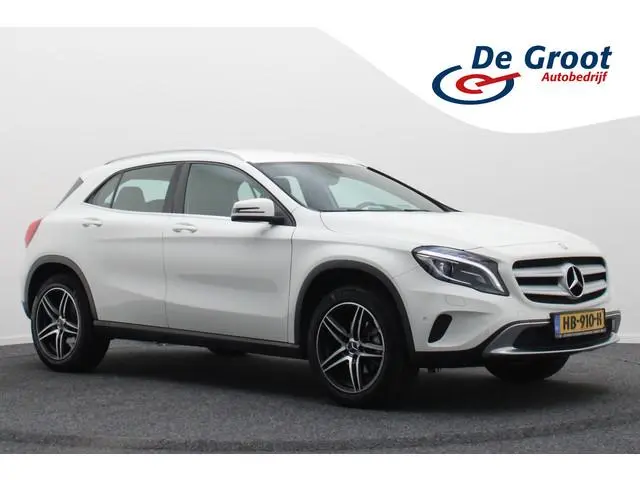 Mercedes-Benz GLA-klasse 180 Ambition Automaat Bi-Xenon, Navigatie, Cruise, PDC, Afn. Trekhaak, 18"