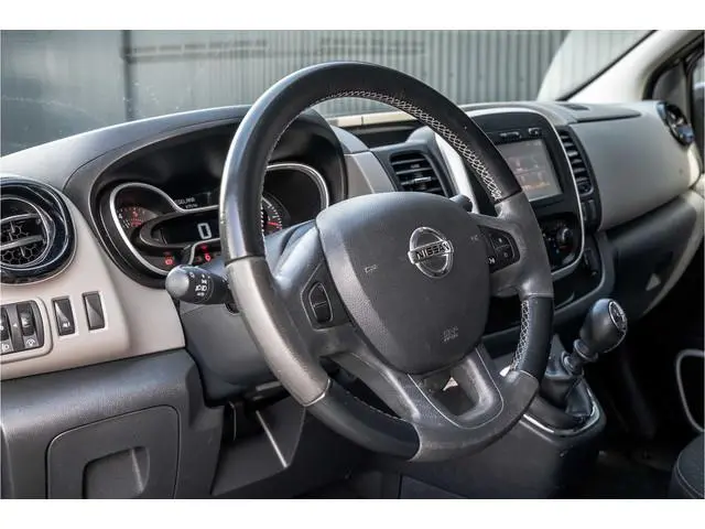 Nissan NV300