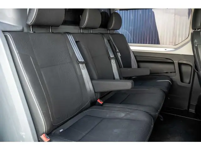 Nissan NV300