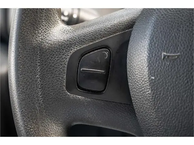 Nissan NV300
