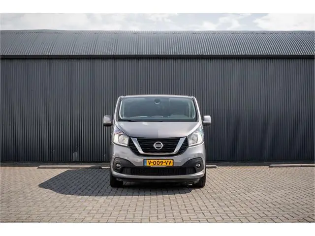 Nissan NV300