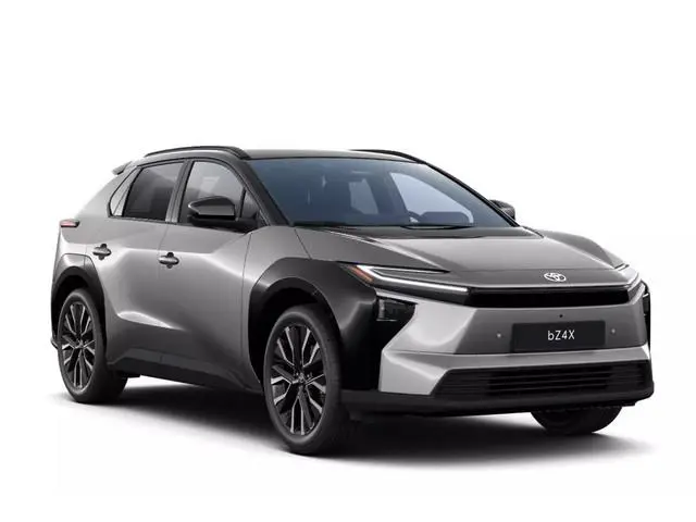 Toyota bZ4X Executive 73 kWh, Nieuw en in november leverbaar met €2.500,- inruilpremie!!