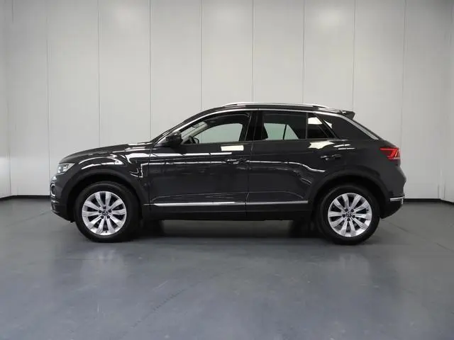 Volkswagen T-Roc 1.5 TSI Sport NAVI/CAMERA/VIRTUAL/LED/TREKH./17"LMV!
