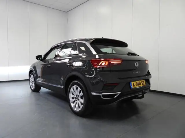 Volkswagen T-Roc 1.5 TSI Sport NAVI/CAMERA/VIRTUAL/LED/TREKH./17"LMV!