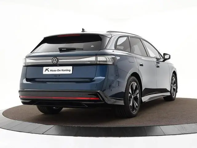 Volkswagen ID.7 Pro Limited Edition 77 kWh accu 286 PK · Draadloze telefoonlader · 360 area view · S...