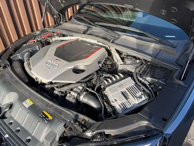 Audi RS5