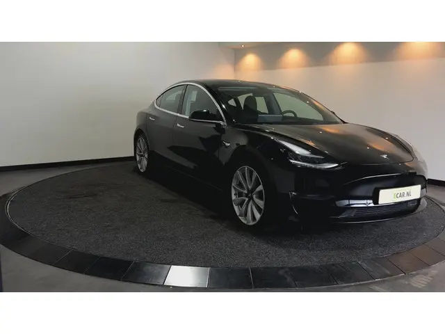 Tesla Model 3 Long Range AWD 75 kWh