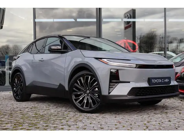 Toyota CHR +