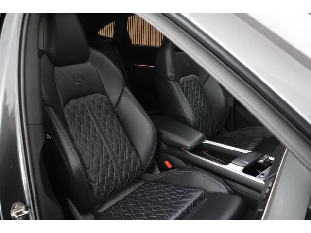 Audi e-tron Sportback S quattro 503pk 95 kWh Panoramadak Trekhaak Leder Matrix LED B&O Memory Keyles...