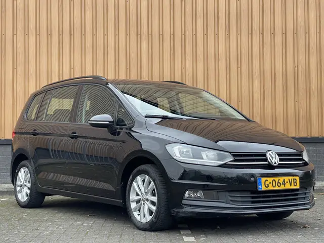 Volkswagen Touran 1.6 TDI SCR Comfortline 7p | 7 Persoons! | Apple Carplay | Airconditioning | Cruis...
