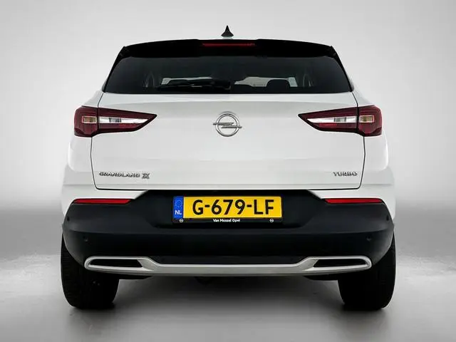 Opel Grandland X 1.2 Turbo Business Executive