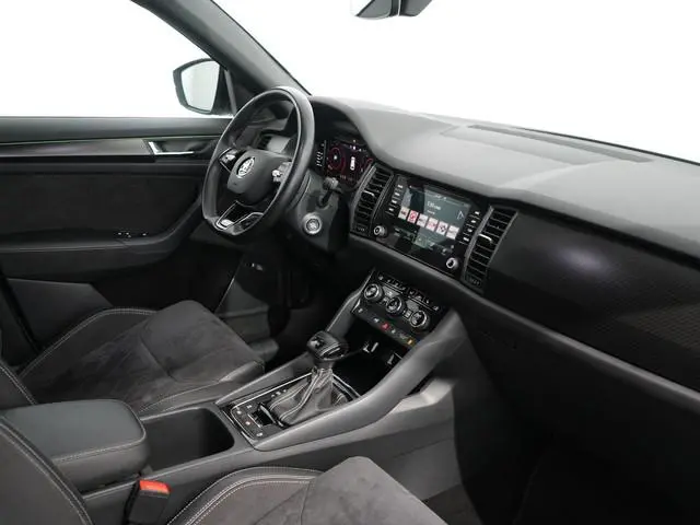 Skoda Kodiaq 1.5 TSI Sportline Business | Trekhaak | Winterpakket | Memory | 360 Camera | ACC | Virt...