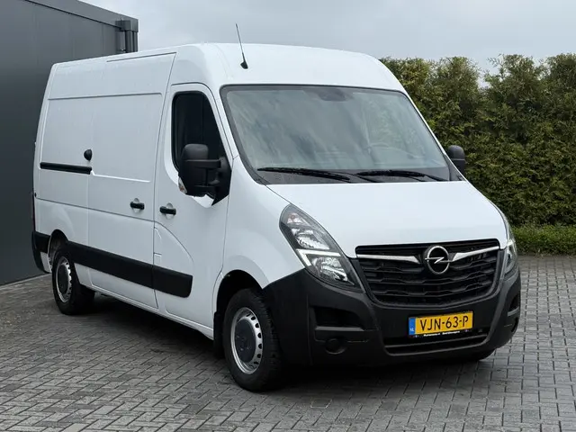 Opel Movano