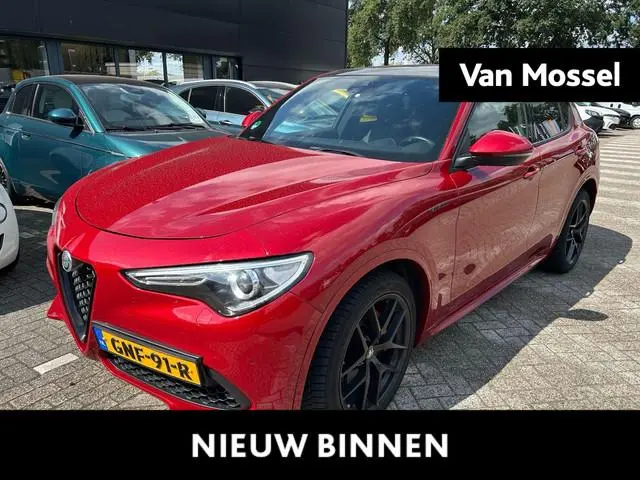 Alfa Romeo Stelvio 2.0 T 280 AWD Veloce Q4 | Schuifdak | Lederen Veloce interieur | Harman/Kardon |...