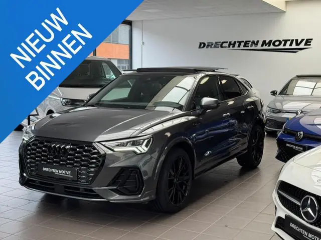 Audi Q3 Sportback 35 TFSI s-line / pano / camera / sfeerverlichting