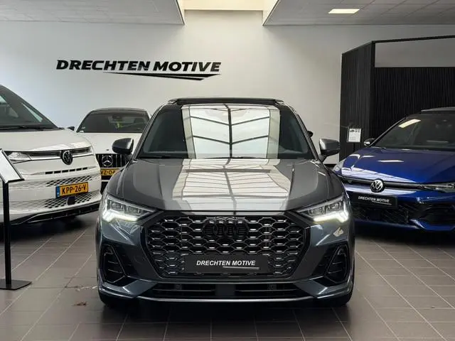 Audi Q3 Sportback 35 TFSI s-line / pano / camera / sfeerverlichting