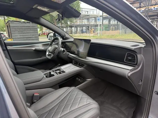 BYD SEALION