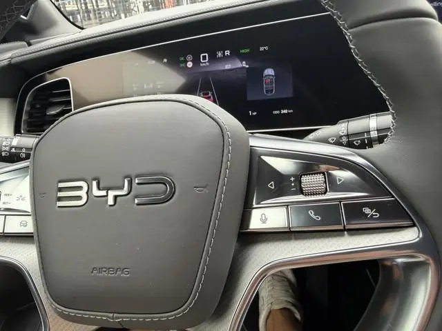 BYD SEALION