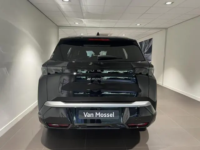 Peugeot e-5008 GT Avantage 73 kWh 7p | AUTOMAAT UIT VOORRAAD LEVERBAAR | NOG 17% BIJTELLING !!! | SN...