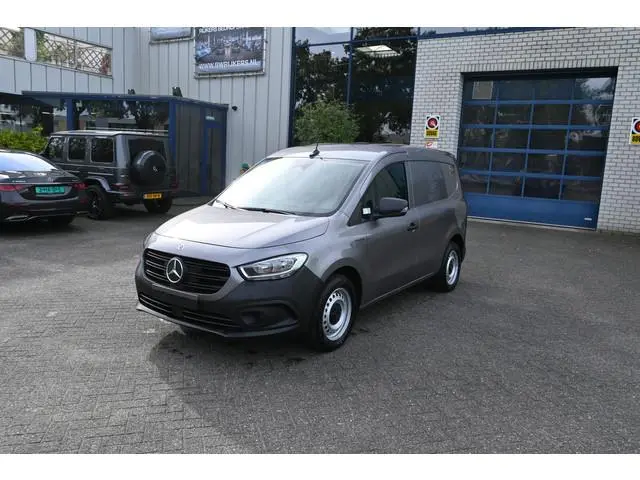 Mercedes-Benz eCitan 112 L1 51 kWh AC 22kW/DC 75kW, Climate controle, Smartphone integratiepakket