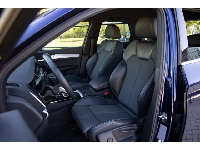 Audi Q5 55 TFSI e QuattroS edition , Adap. cruise, Carplay, Camera