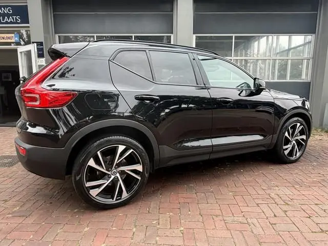 Volvo XC40 1.5 T5 Recharge Inscription | LED | Dark | 20" | Parking pack | VC | adaptive | keyless...