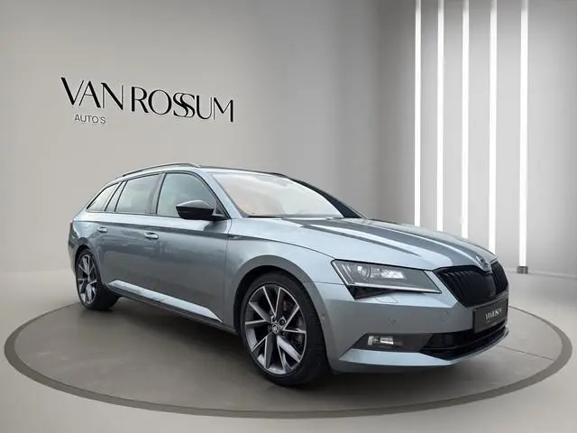 Skoda Superb 1.8 TSI Sportline Pano | Camera | Led | Geheugen  | Wegklap Trekhaak | Android |